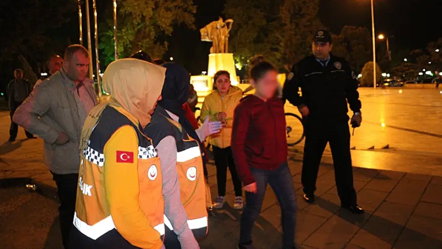 13 yasında ki çocuğu yaraladı...