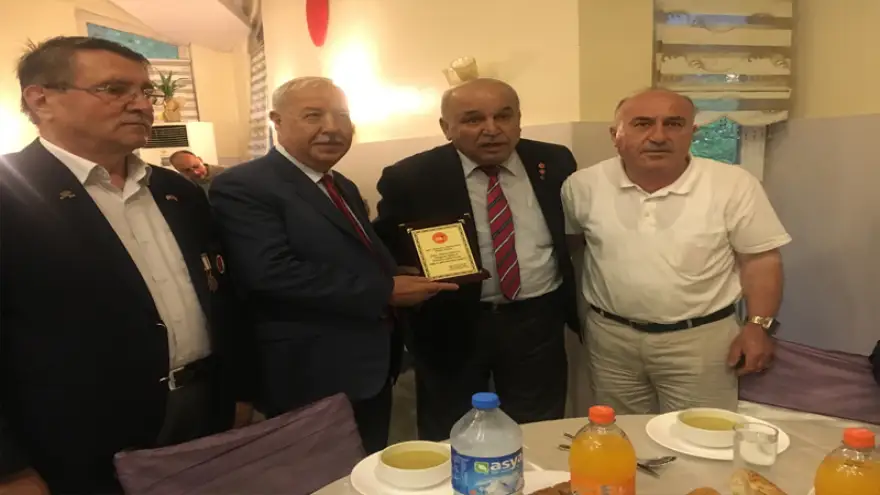 Şehit ailelerine ve gaziler derneğine iftar yemeği...