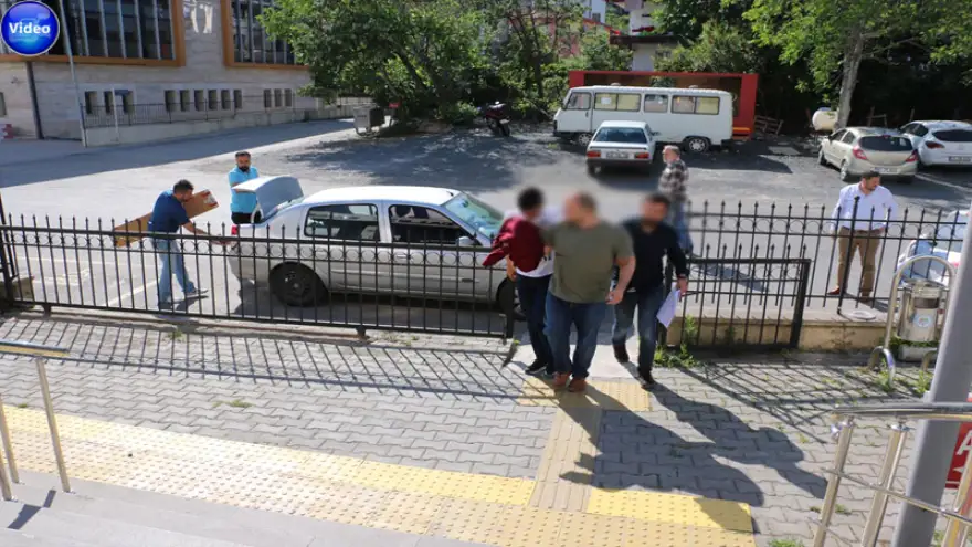 Zehir tacirleri tutuklandı