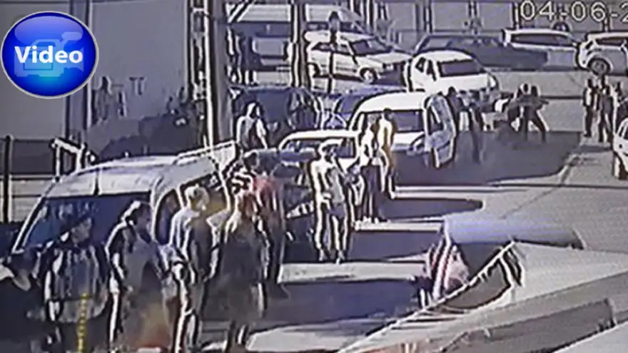 Yol verme kavgası, tekmeler yumruklar havada uçuştu