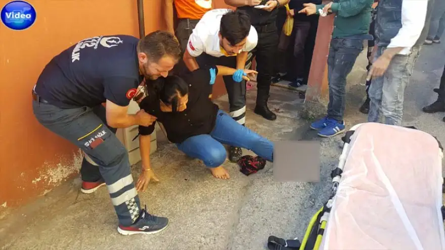 Tartıştığı komşusunu bıçaklayarak kaçtı..