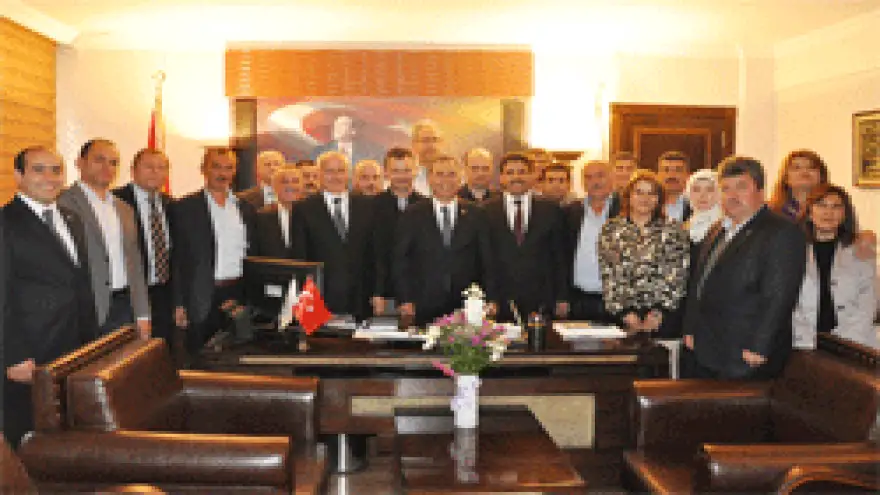 AK PARTİ'DEN UYSAL ZİYARET