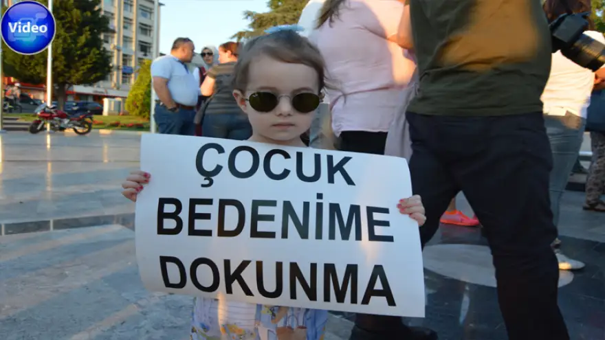 Dinçel ve arkadaşları çocuk istismarına karşı "hayır" dedi