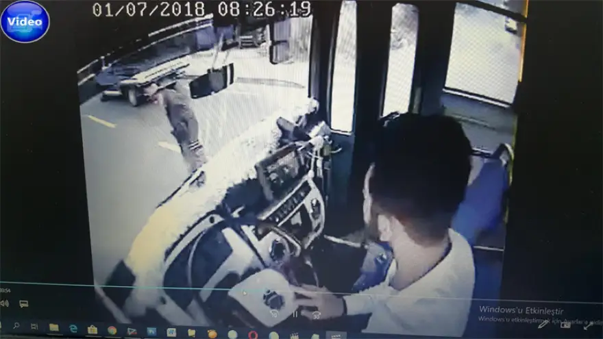 O anlar kameraya yansıdı, kaza görüntüleriyle serbest kaldı