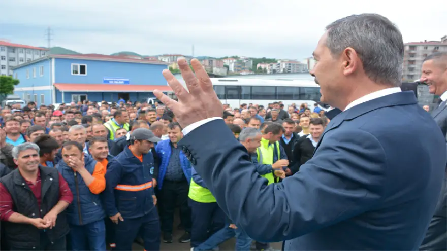 Belediyeden çalışanına 3 milyon 900 bin liralık bayram ödemesi 