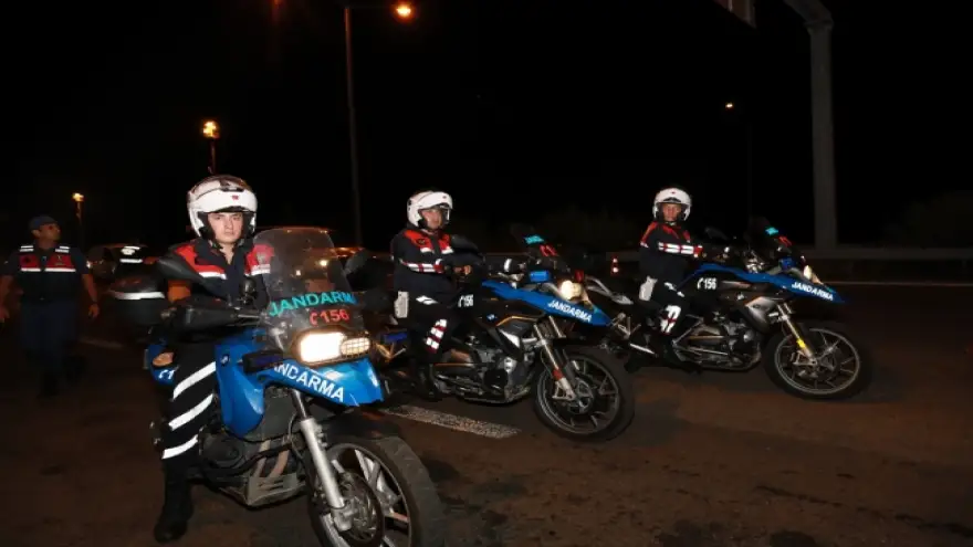 Jandarma 30 bin personelle bayrama hazır