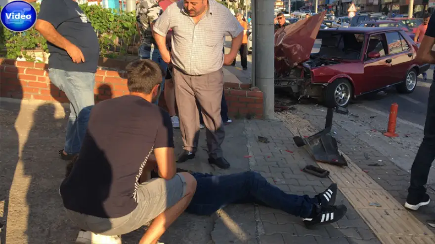 1 araç hurdaya döndü… 2 Yaralı var…