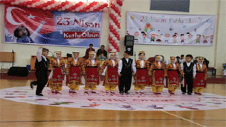 23 NİSAN EREĞLİDE ÇOŞKUYLA KUTLANDI