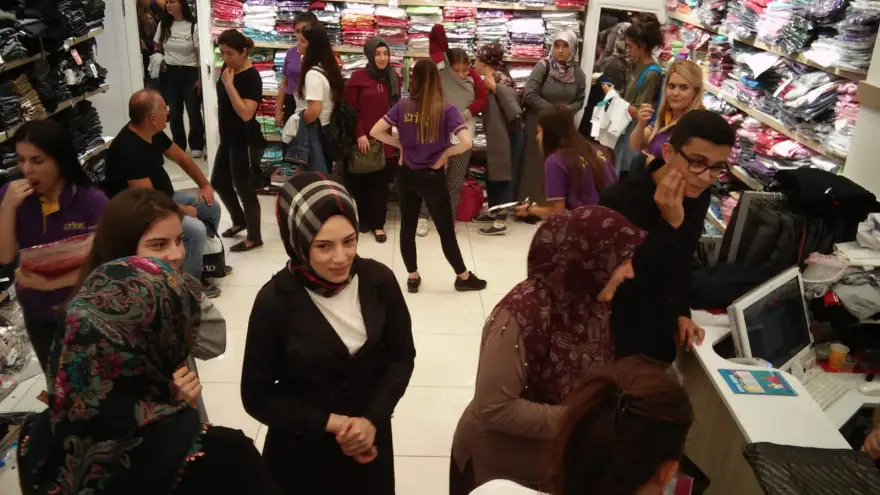 Ereğli'de okul kıyafetleri ERİNÇ'ten alınır...