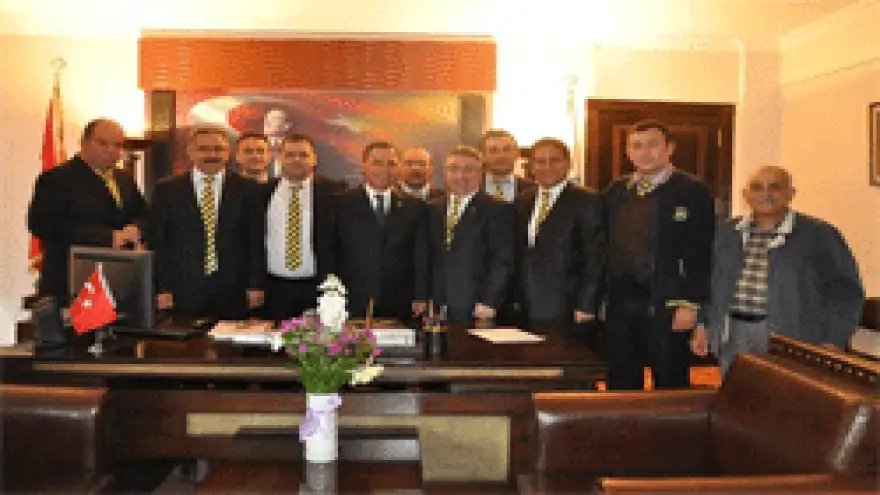 FENERBAHÇELİLER DERNEĞİ'NDEN UYSAL'A ZİYARET