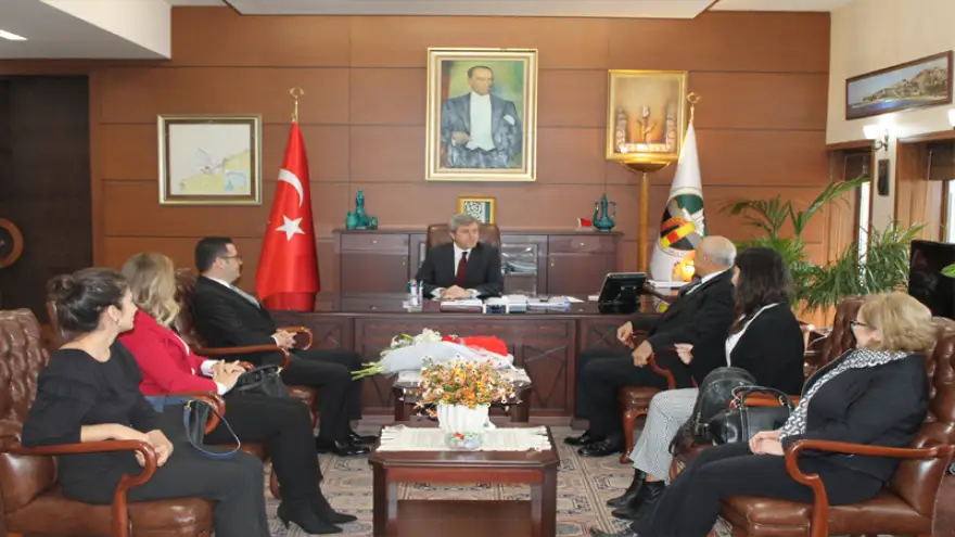 Vali Çınar ziyaretleri kabul etti