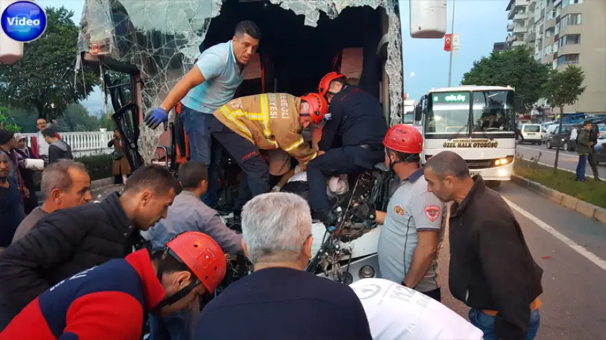 Feci Kaza: "1 kişi öldü, 2’si ağır 17 kişi yaralandı" 