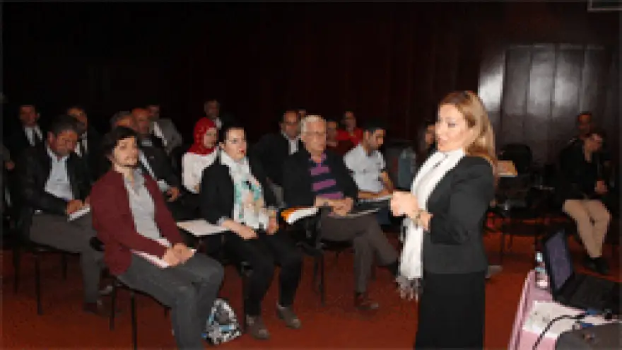 GAZETECİLERE"EĞİTİM SEMİNER VERİLDİ"