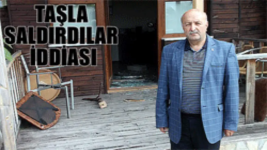 MUHTARLIK BÜROSUNA TAŞLI SALDIRI İDDİASI
