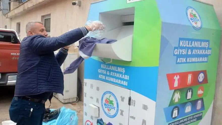 İki haftada bir ton giysi toplandı...