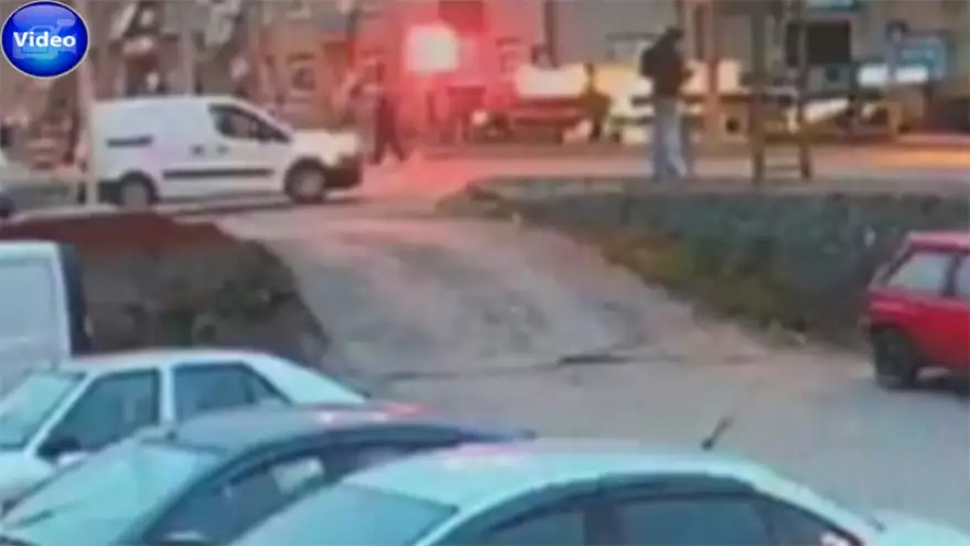 Otomobil yaşlı çifte çarptı