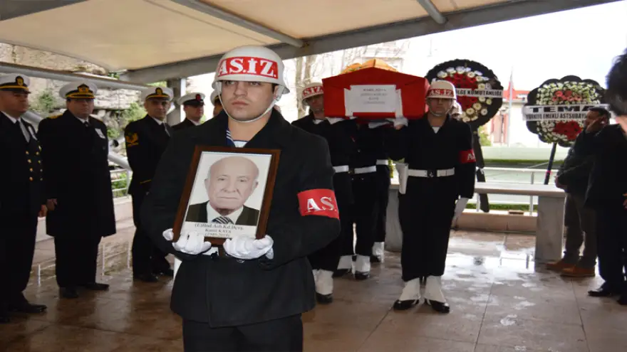 Kaya, askeri törenle uğurlandı...