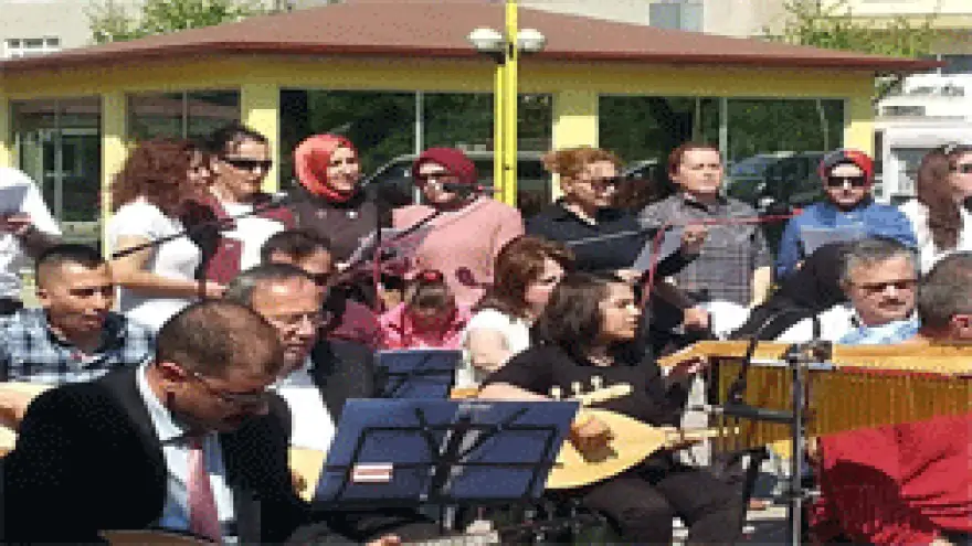 BAĞLAMA KURSUNA TALEP ARTIYOR