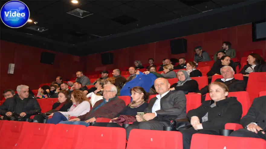 Posbıyık, halkla birlikte izledi...