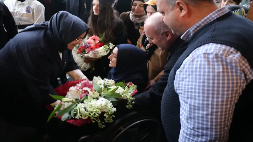 Bakan Zümrüt, Şahin'e destek istedi