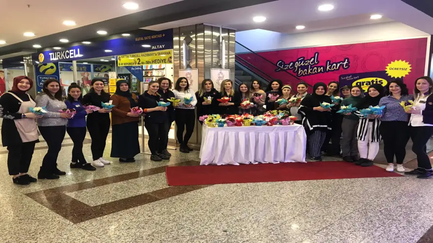Ereylin AVM: "Her kadın bir çiçektir"