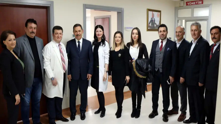 Uysal, sağlık çalışanlarının bayramını kutladı