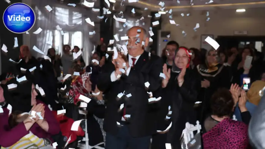 Şahin'den, kadınlara matine eğlencesi...