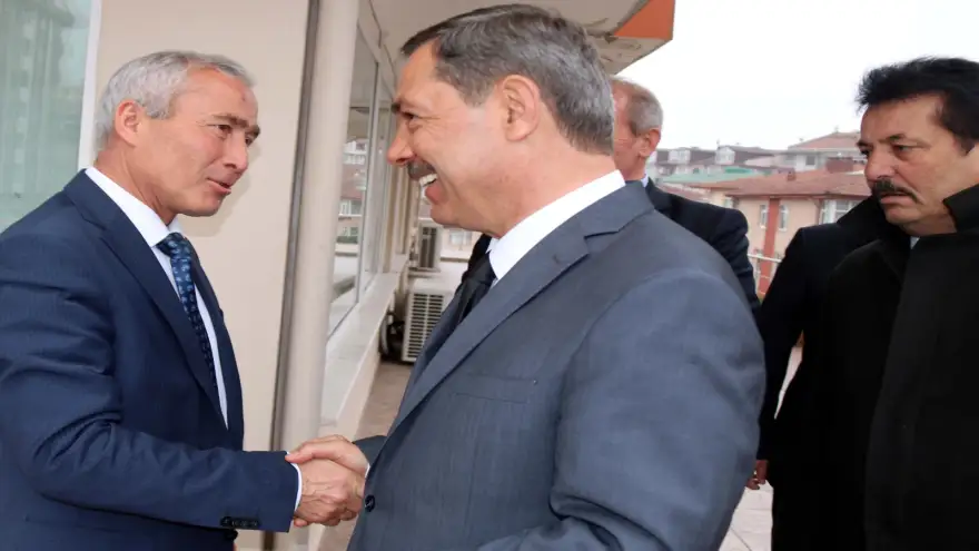 Başkan Uysal'dan, Civelek'e ziyaret...