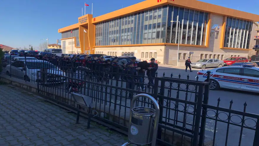 Mahkeme sonuçlandı… Tutuklananlar var…