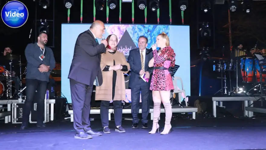 Şahin'den, gençlik konseri...