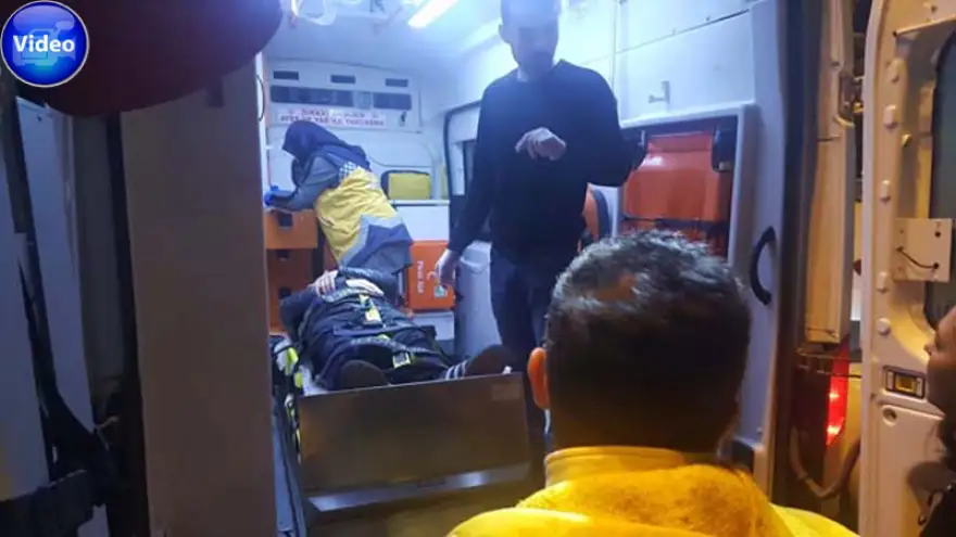 Yayaya çarpmamak için motoru devirdi…