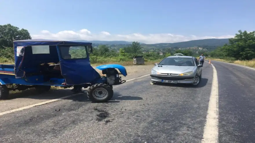 Patpat otomobille çarpıştı… Yaralılar var…