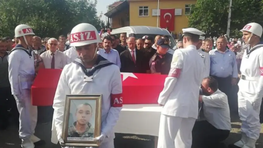Boğulan asker son yolculuğuna uğurlandı…