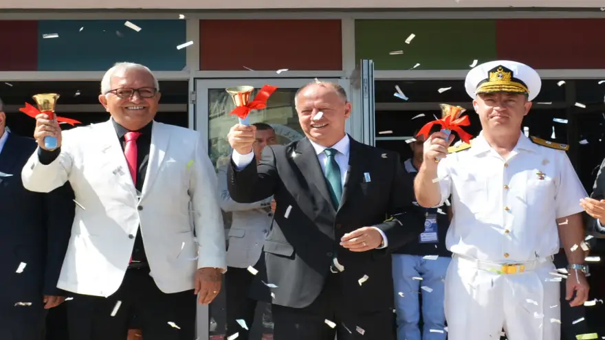 İlk ders zili çaldı...