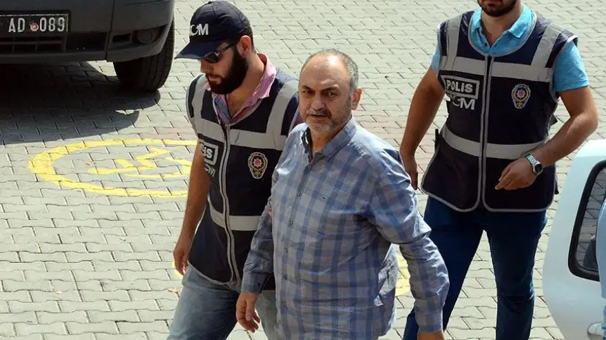 Sazak, FETÖ davasında beraat etti..