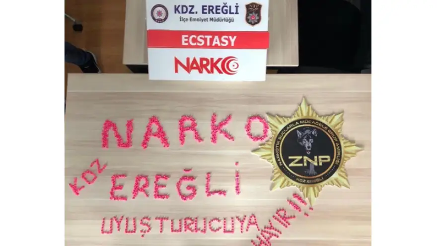990 adet ecstacy uyuşturucu hap ele geçirildi...