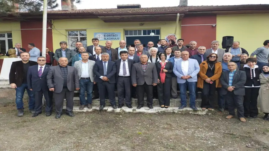 Akşener’in Öğretmenlik Yaptığı Okul’a Kütüphane Yapıldı