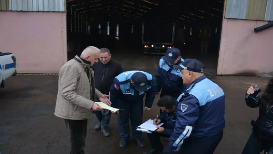 Belediye şikayetler üzerine mühürledi...