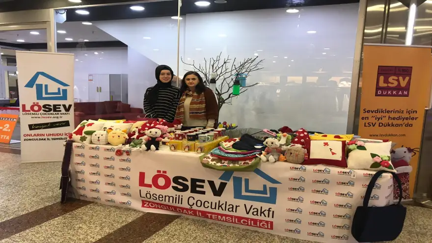Ereylin'den Lösev'e destek...