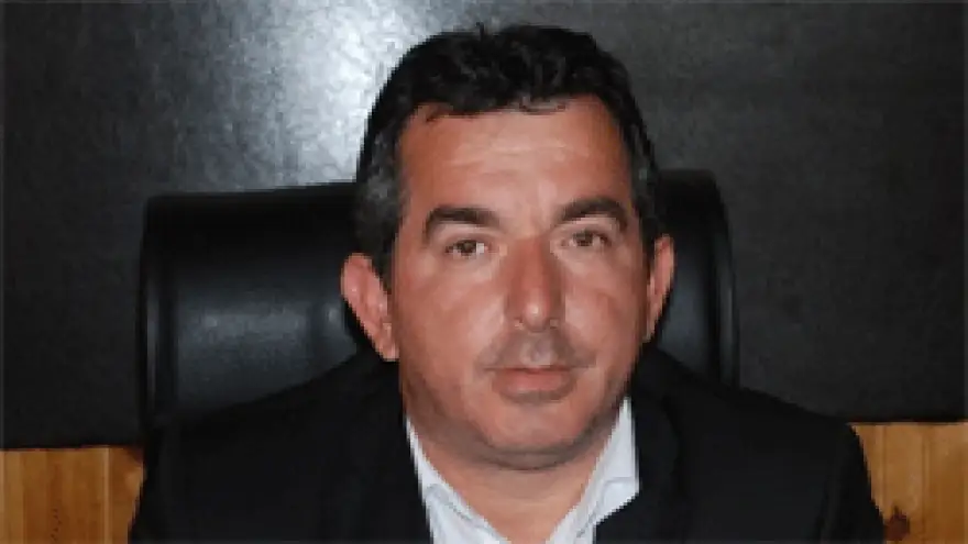 BAŞKANLIĞA ÇİMEN GETİRİLDİ