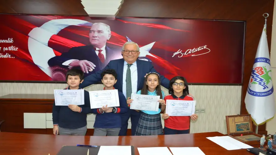 Posbıyık, dünya birincilerini kutladı