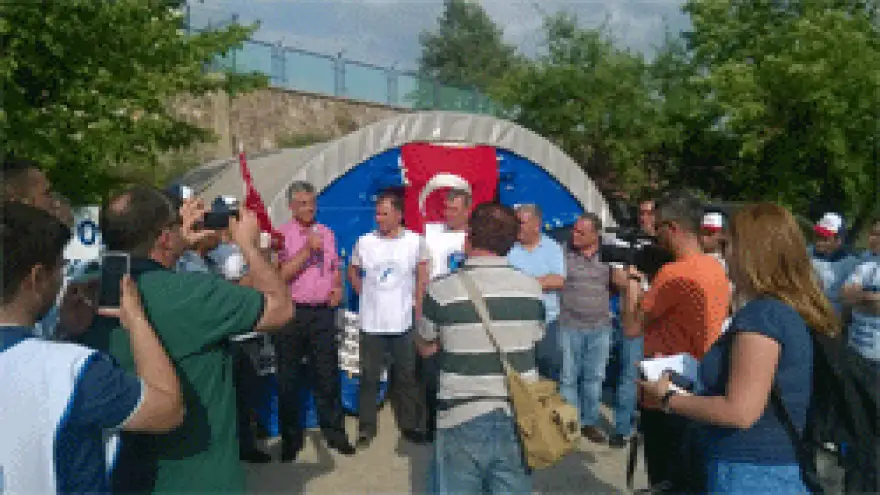 EGE DOĞALTAŞ İŞÇİSİ DİRENİŞİNİ SÜRDÜRÜYOR