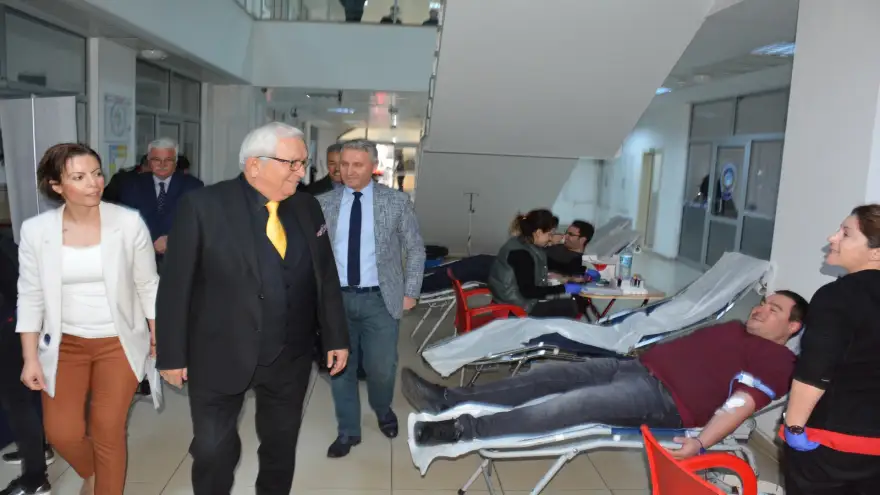 Belediye personeli kan verdi