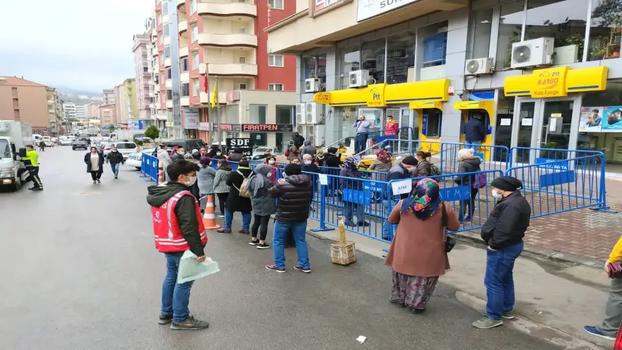 Ereğli Emniyeti uyardı, maske dağıttı