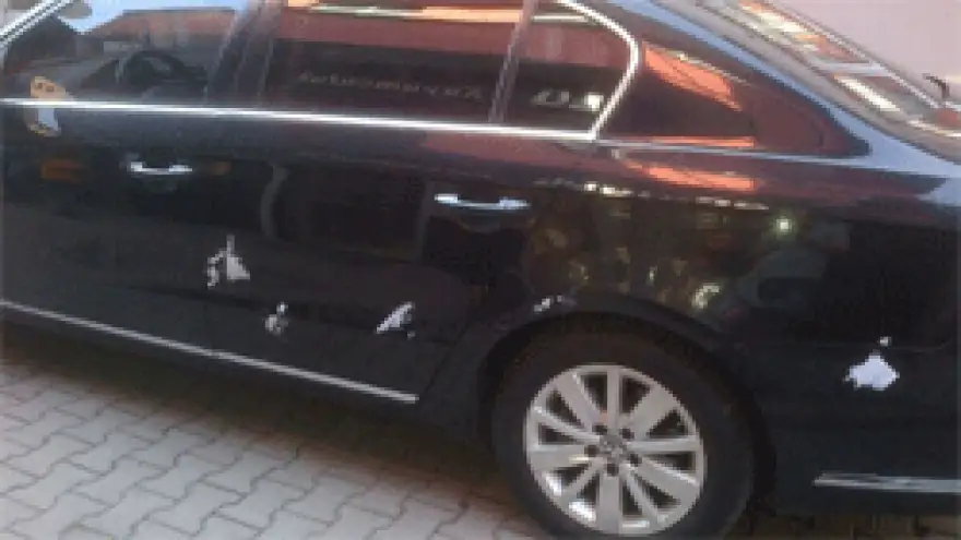 BELEDİYE BAŞKANI'NIN ARACI KURŞUNLANDI