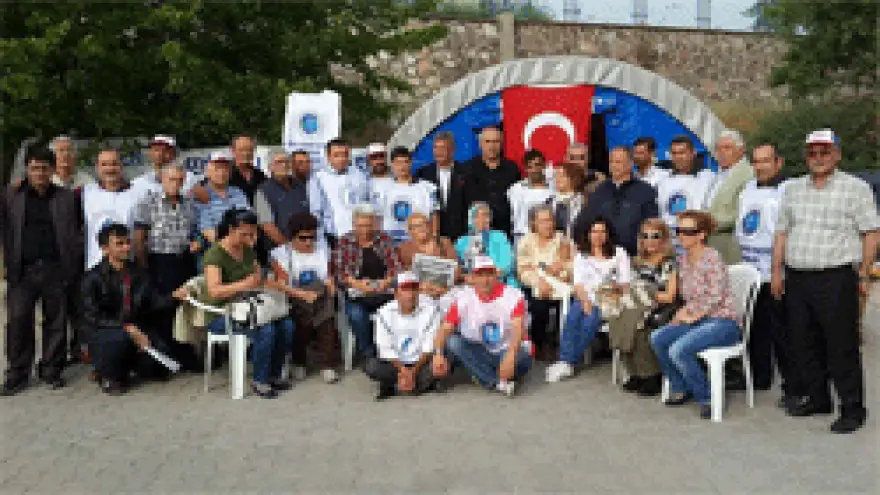 EGE DOĞALTAŞ İŞÇİLERİNİN DİRENİŞİ SÜRÜYOR