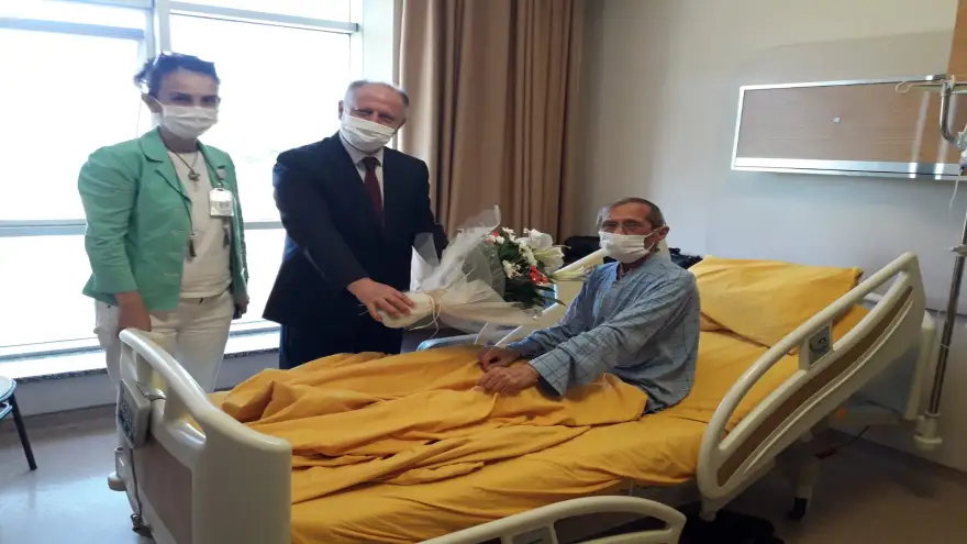 Çorumluoğlu'ndan, Gazeteci Akman'a anlamlı ziyaret