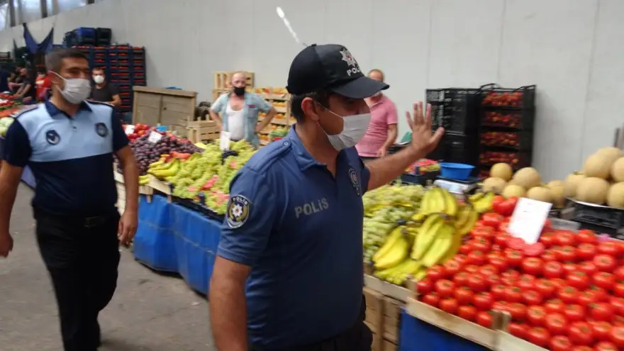 Polis ve Zabıta'dan maske denetimi
