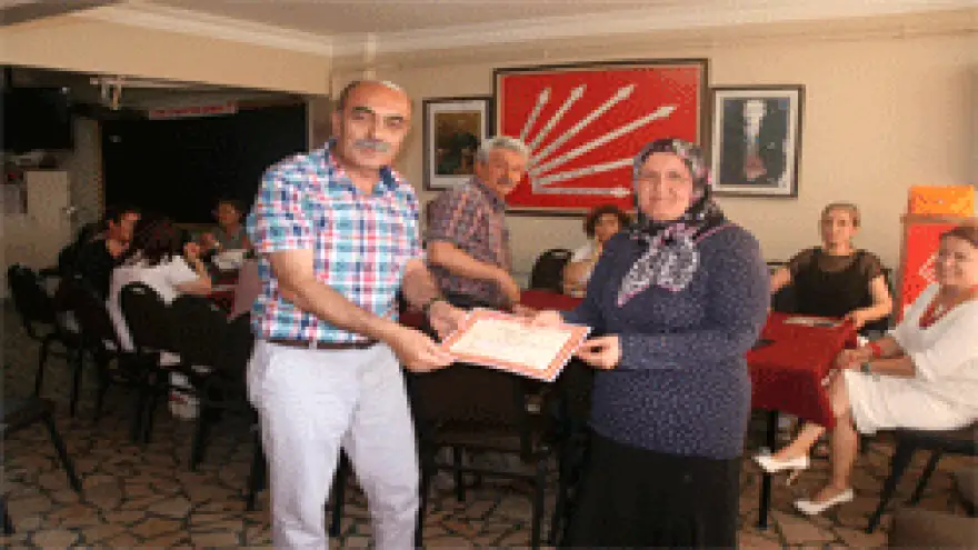 EREĞLİ CHP'DEN SERTİFİKA TÖRENİ