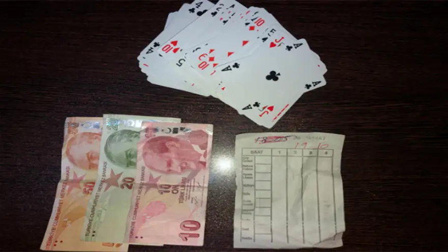 Kumar oynayanlara suç üstü baskın...